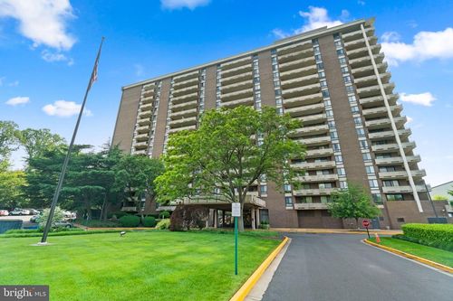 apt-1512-1800 Old Meadow Rd, MCLEAN, VA, 22102-1817 | Card Image