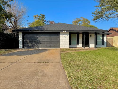 2134 Rainy River Dr, Houston, TX, 77088-3224 | Card Image