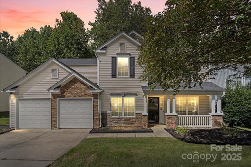 2008 Waters Trail Dr, Charlotte, NC, 28216-8831 | Card Image