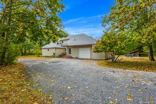 150 Montauk Hwy, Southampton, NY, 11968-4125 | Card Image