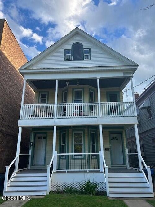 282 Yates St, Albany, NY, 12208-3315 | Card Image