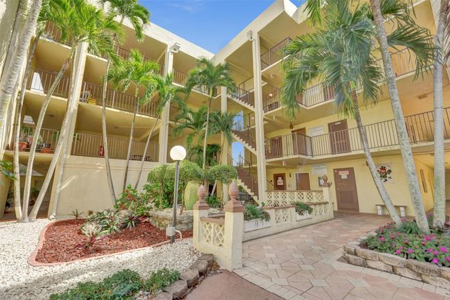 APT-107 - 2831 Somerset Dr, Condo with 1 bedrooms, 1 bathrooms and null parking in Lauderdale Lakes FL | Image 22