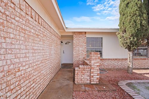 1637 James Guines Dr, El Paso, TX, 79936-6102 | Card Image