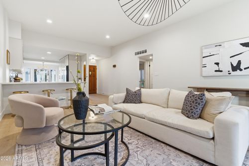 3-3415 N 36th St, Phoenix, AZ, 85018-5761 | Card Image