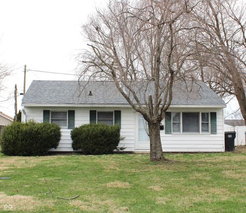 138 Crestwood Dr, New Whiteland, IN, 46184-1357 | Card Image