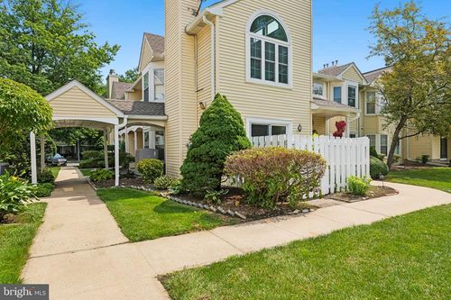 70-70 Mill Run W, Hightstown, NJ, 08520-3023 | Card Image