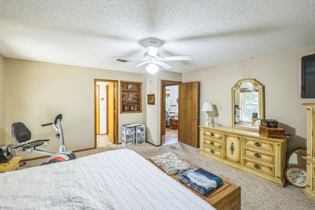 906 County Road 2770, House other with 3 bedrooms, 3 bathrooms and null parking in Honey Grove TX | Image 14