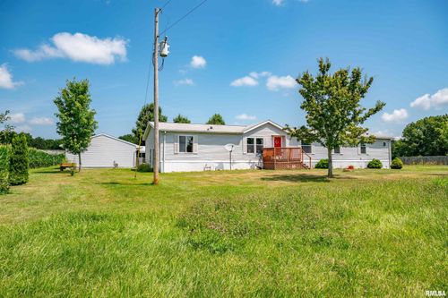 1752 Duncan Rd, Roodhouse, IL, 62082-3030 | Card Image