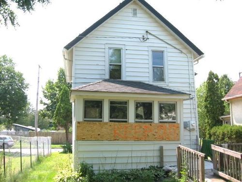 907 20th Ave Ne, Minneapolis, MN, 55418-4525 | Card Image