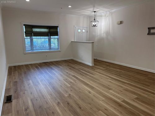 133-133 High Point Cir, Newburgh, NY, 12550-7241 | Card Image