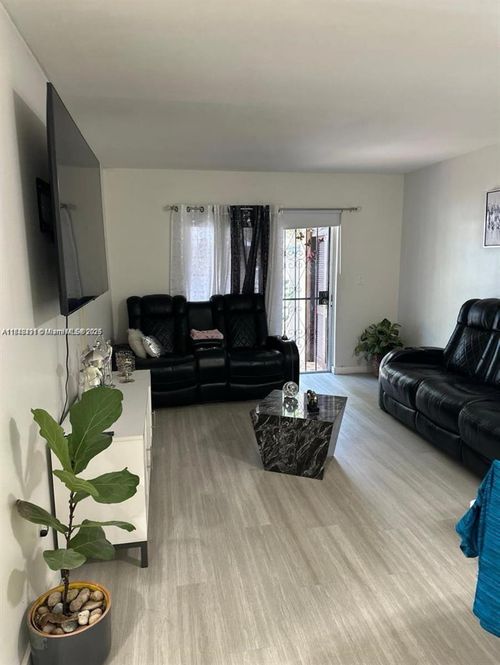 apt-k105-10851 Sw 2nd St, Miami, FL, 33174-1404 | Card Image