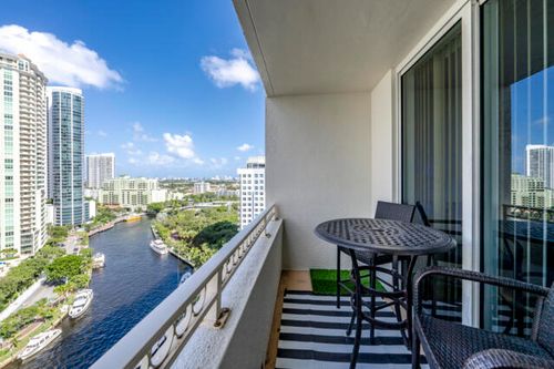 1722-511 Se 5th Ave, Fort Lauderdale, FL, 33301-2984 | Card Image