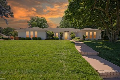 2301 Mossy Hollow Pl, Virginia Beach, VA, 23454-2107 | Card Image