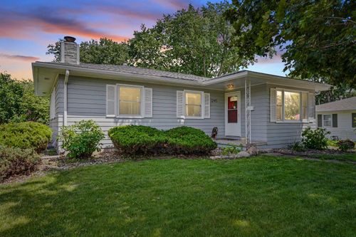 1245 Deloris Dr, Waterloo, IA, 50701-3222 | Card Image