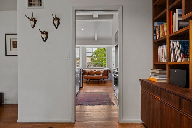 312 S Acorn St, House other with 3 bedrooms, 3 bathrooms and null parking in Fredericksburg TX | Image 8
