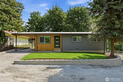 21118 11th Ave S, Des Moines, WA, 98198-3102 | Card Image