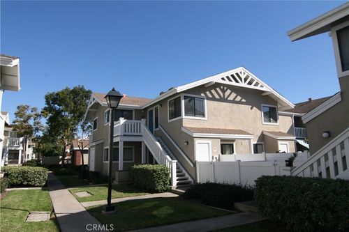 225 Tarocco, Irvine, CA, 92618-0302 | Card Image