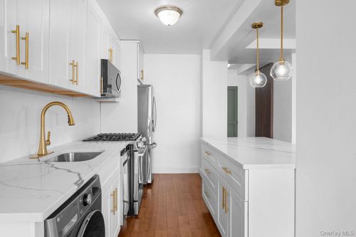 11-k-820 Boynton Avenue, New York, NY, 10473 | Card Image