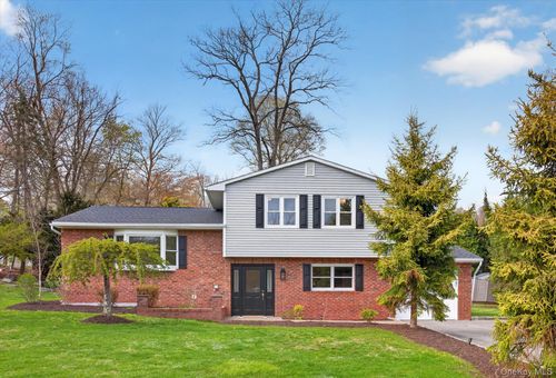 24 Somerston Rd, Yorktown Heights, NY, 10598-2225 | Card Image