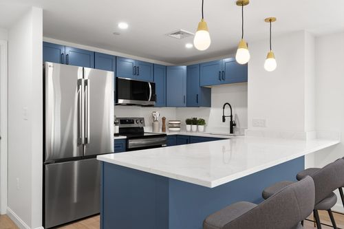 apt-408-64 Willard St, Quincy, MA, 02169-1271 | Card Image