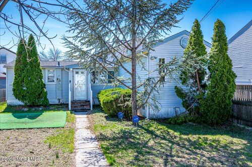 23 Wood St, Keansburg, NJ, 07734-2144 | Card Image