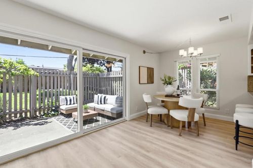 21068 White Fir Ct, Cupertino, CA, 95014-4238 | Card Image
