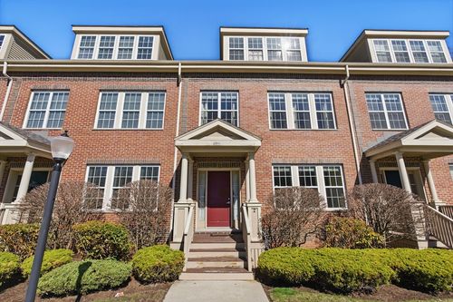 2b-2 Powder Mill Sq, Andover, MA, 01810-6509 | Card Image