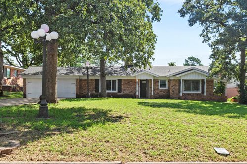 1208 Karla Dr, Hurst, TX, 76053-4431 | Card Image