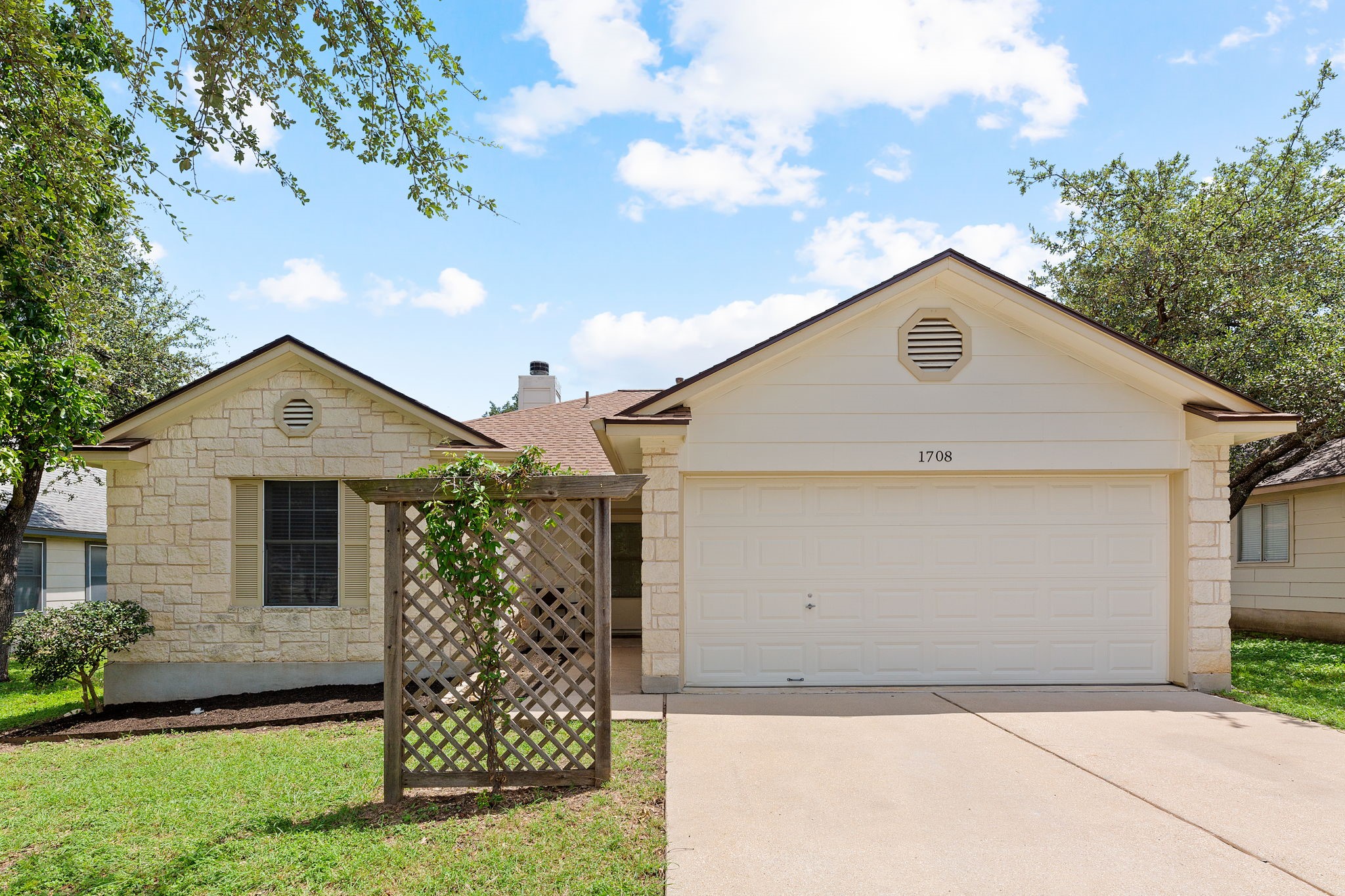 Primrose Ln, Leander, TX 78641