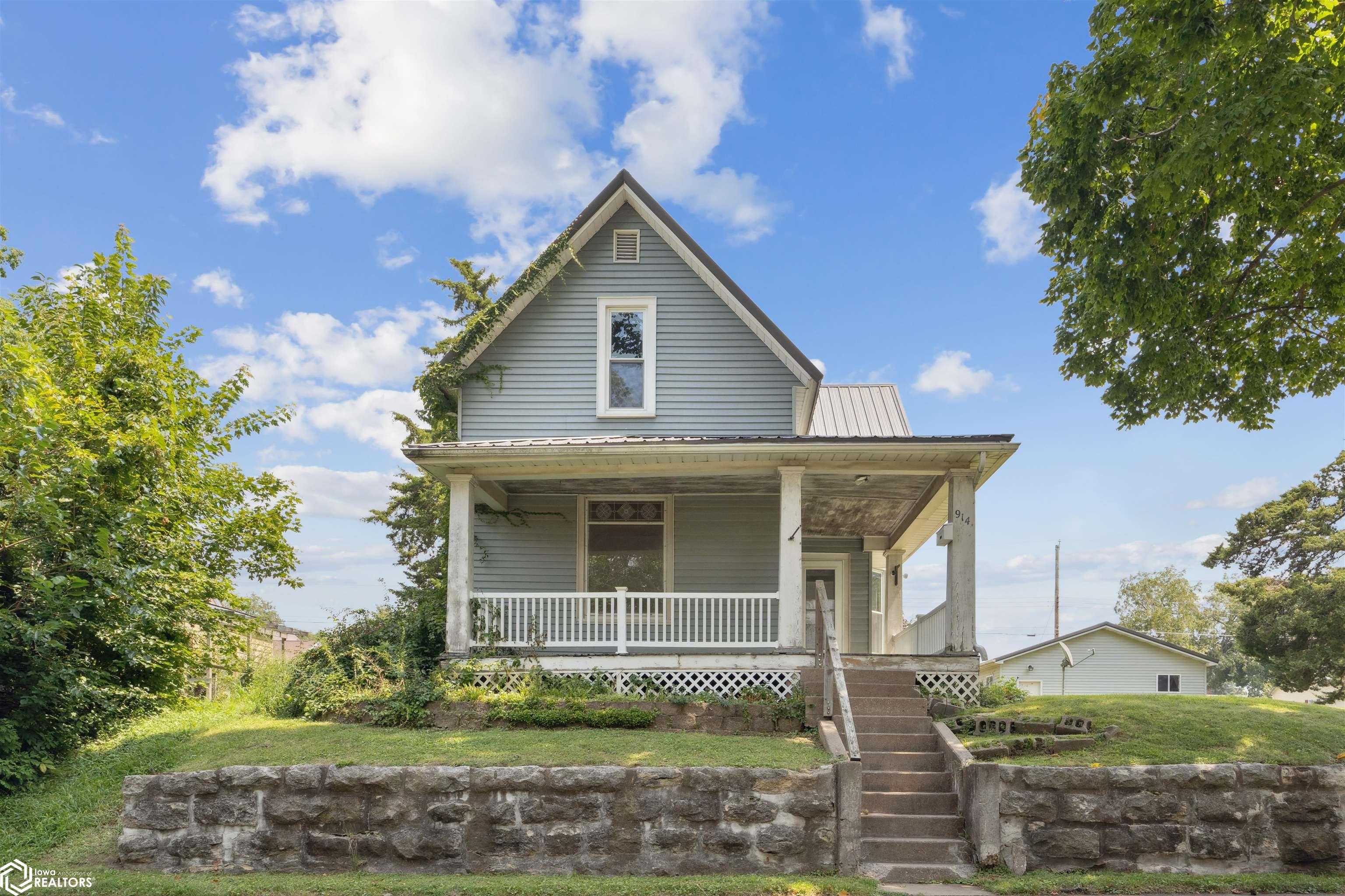13th St, Burlington, IA 52601