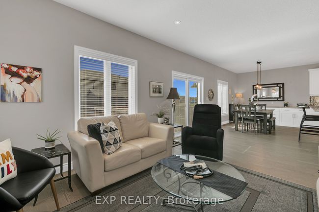 800 Baker Ave S, House attached with 3 bedrooms, 3 bathrooms and 2 parking in Listowel ON | Image 22