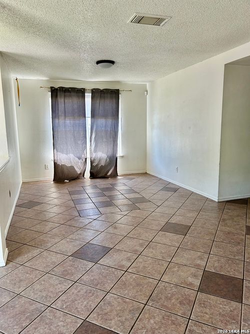 9831 Foxmoor Crk, San Antonio, TX, 78245-2842 | Card Image