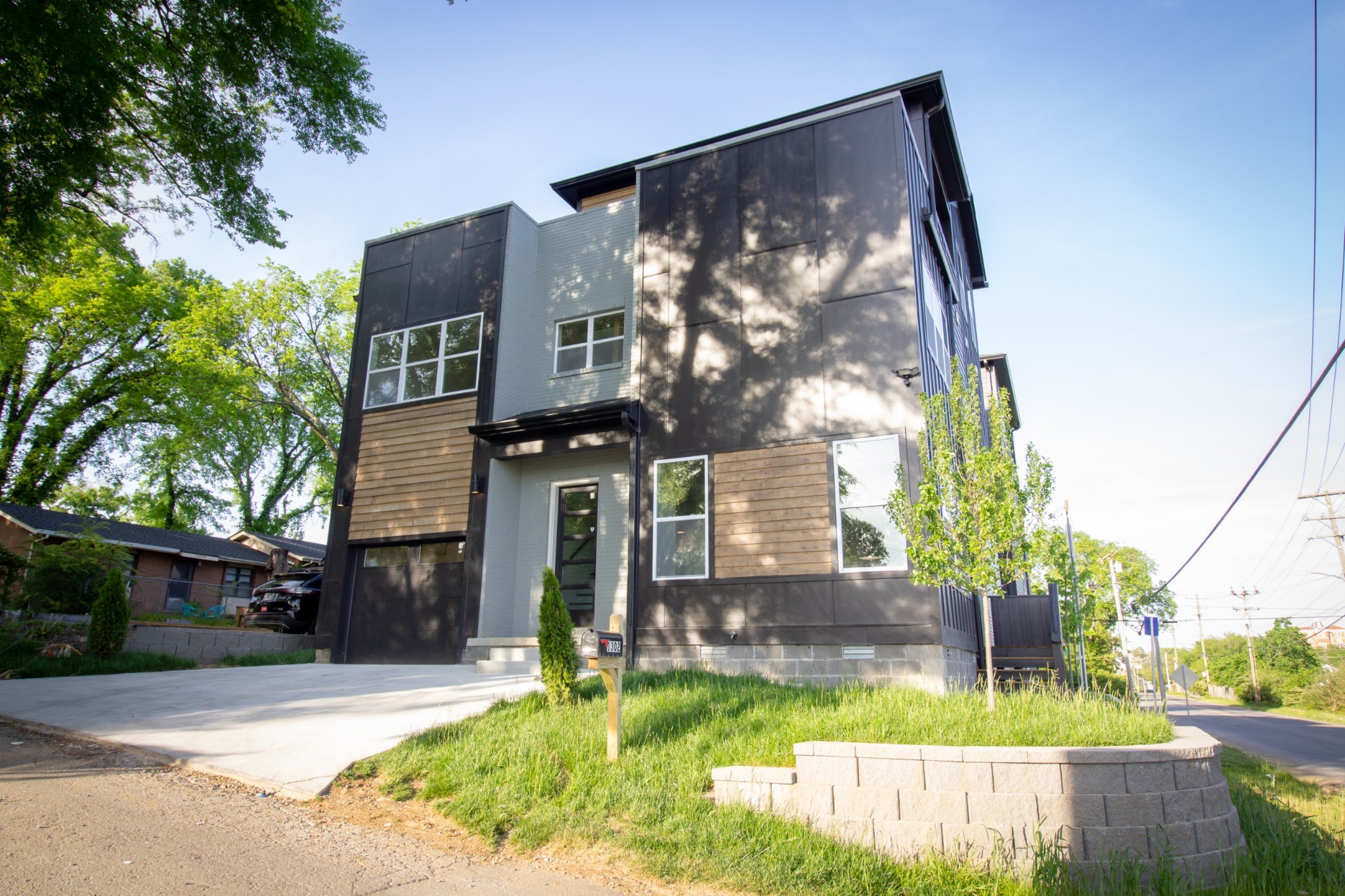 Cass St, Nashville, TN 37208