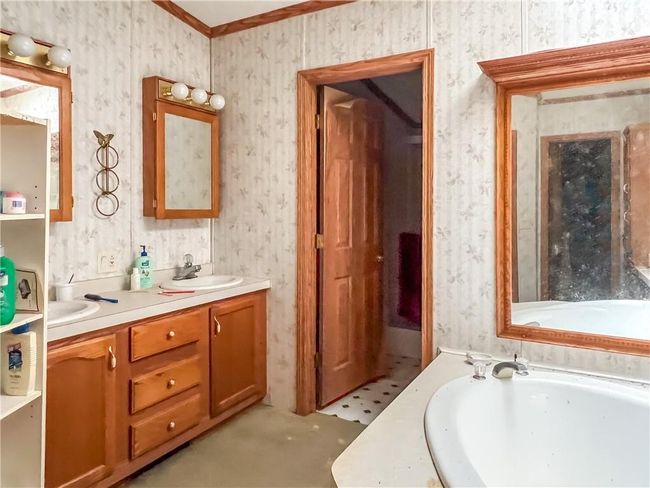 Condition of home is unknown | Image 17