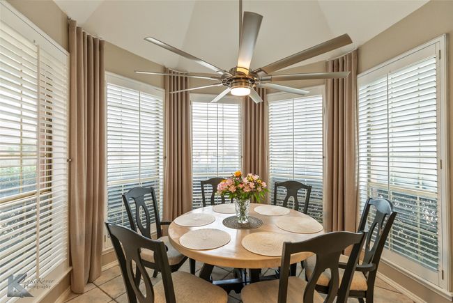 This area is off from the kitchen are for an eat in kitchen setting. | Image 17