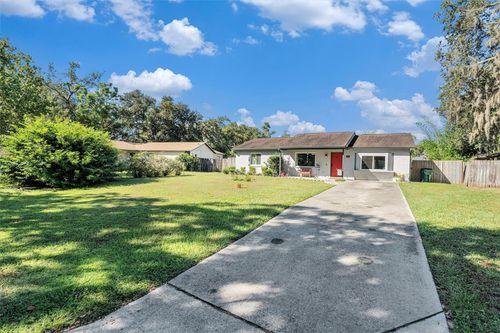 39676 Meadowood Loop, ZEPHYRHILLS, FL, 33542-6715 | Card Image