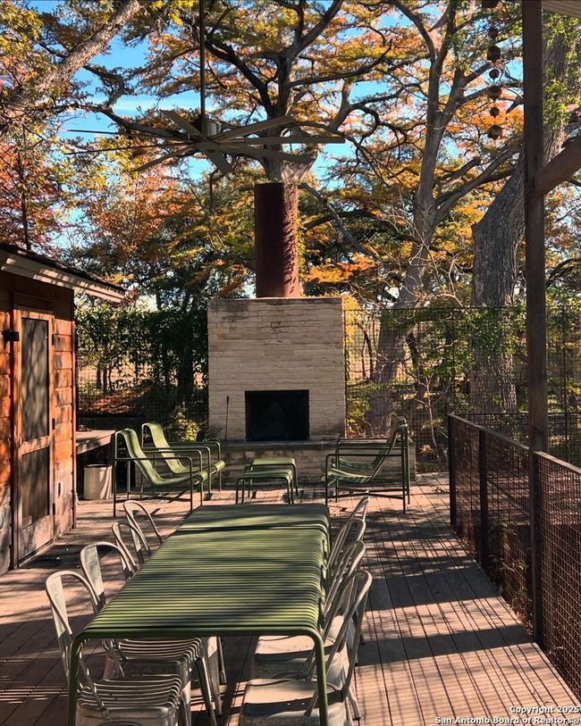 412 Lebouf Rd, House other with 3 bedrooms, 3 bathrooms and null parking in Utopia TX | Image 34