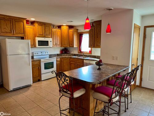 222 W 2nd St, Carroll, IA, 51401-2813 | Card Image