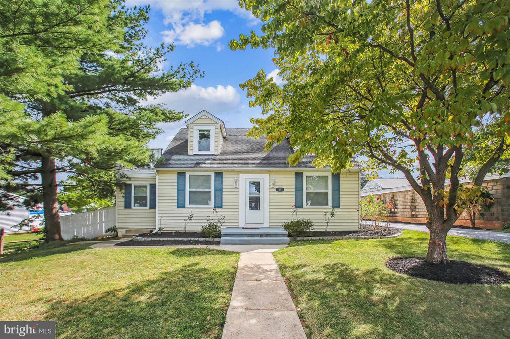 Oak St, Frederick, MD 21703