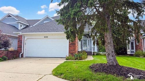 204 Meadowlands Court, Monroe Charter Township, MI, 48161 | Card Image