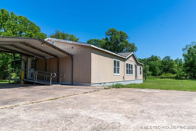 1575 Maple St, House other with 3 bedrooms, 2 bathrooms and null parking in Grant OK | Image 4