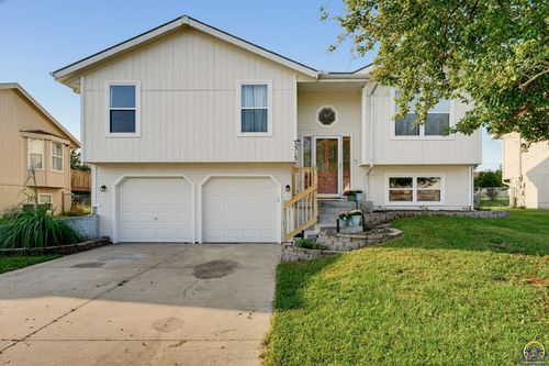 7313 Sw 23rd Ter, Topeka, KS, 66614-6045 | Card Image