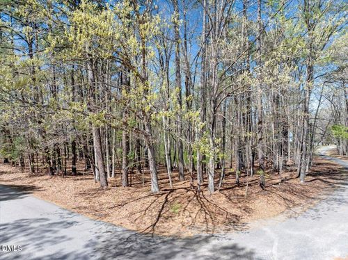 821 Lake Point Dr, Clarksville, VA, 23927-3515 | Card Image