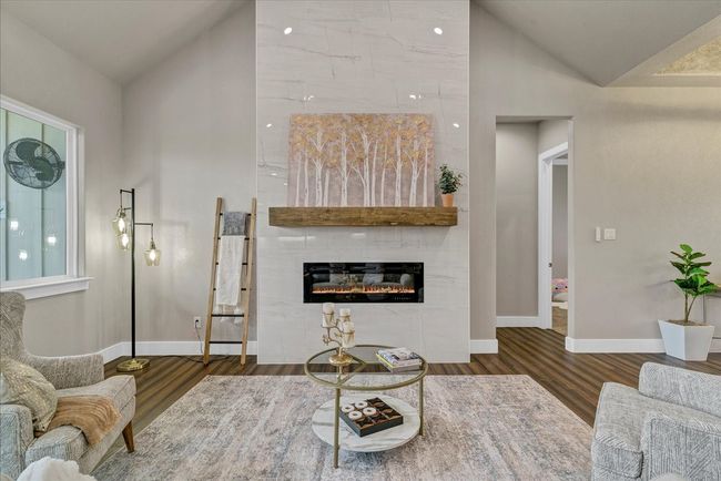 500 Highview Ct, House other with 3 bedrooms, 2 bathrooms and null parking in Godley TX | Image 10