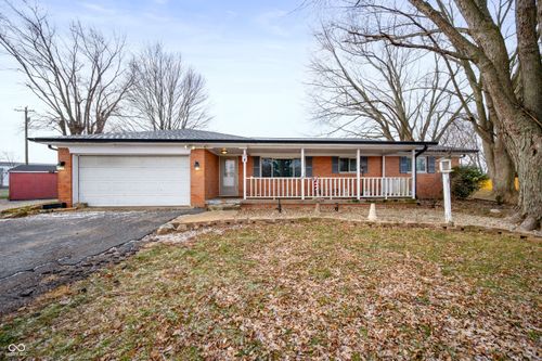 9443 Michigan Rd, Fairland, IN, 46126-9525 | Card Image