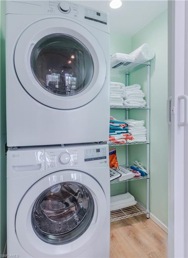 Laundry on 1st level | Image 38