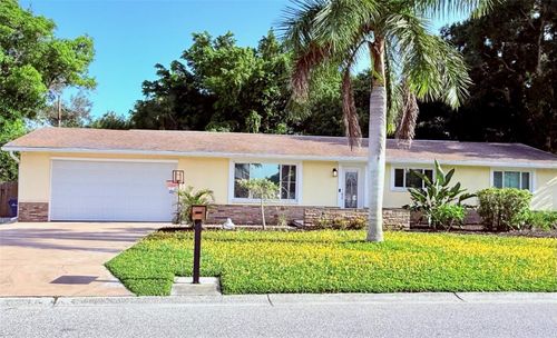 2720 Goldenrod St, SARASOTA, FL, 34239-5522 | Card Image