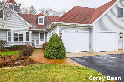 8099 Weatherwax Dr, Jenison, MI, 49428-8306 | Card Image