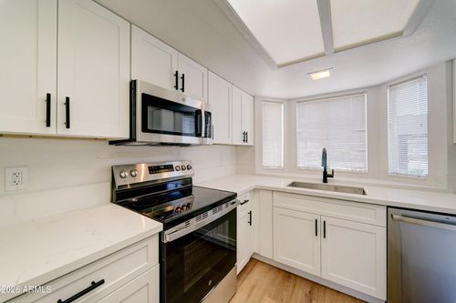 1039-220 N 22nd Pl, Mesa, AZ, 85213-8354 | Card Image
