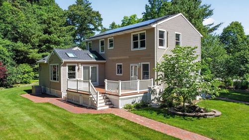 111 North St, Grafton, MA, 01519-1247 | Card Image